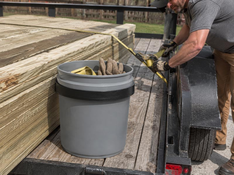 V1 - Horizontal Mount 5 Gallon Bucket Holder